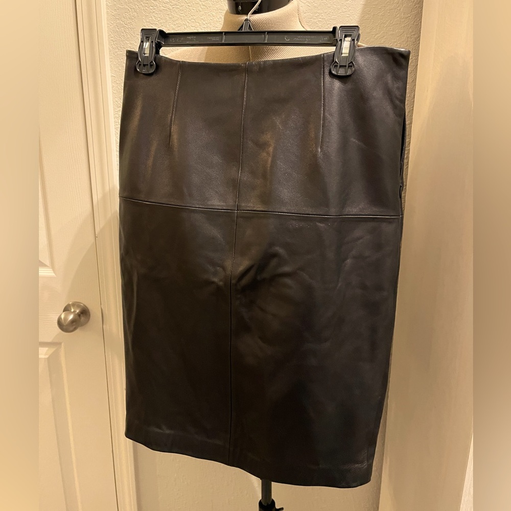 Sz M Leather skirt by Antonio Melani | Super soft Durable. Perfect zipper.